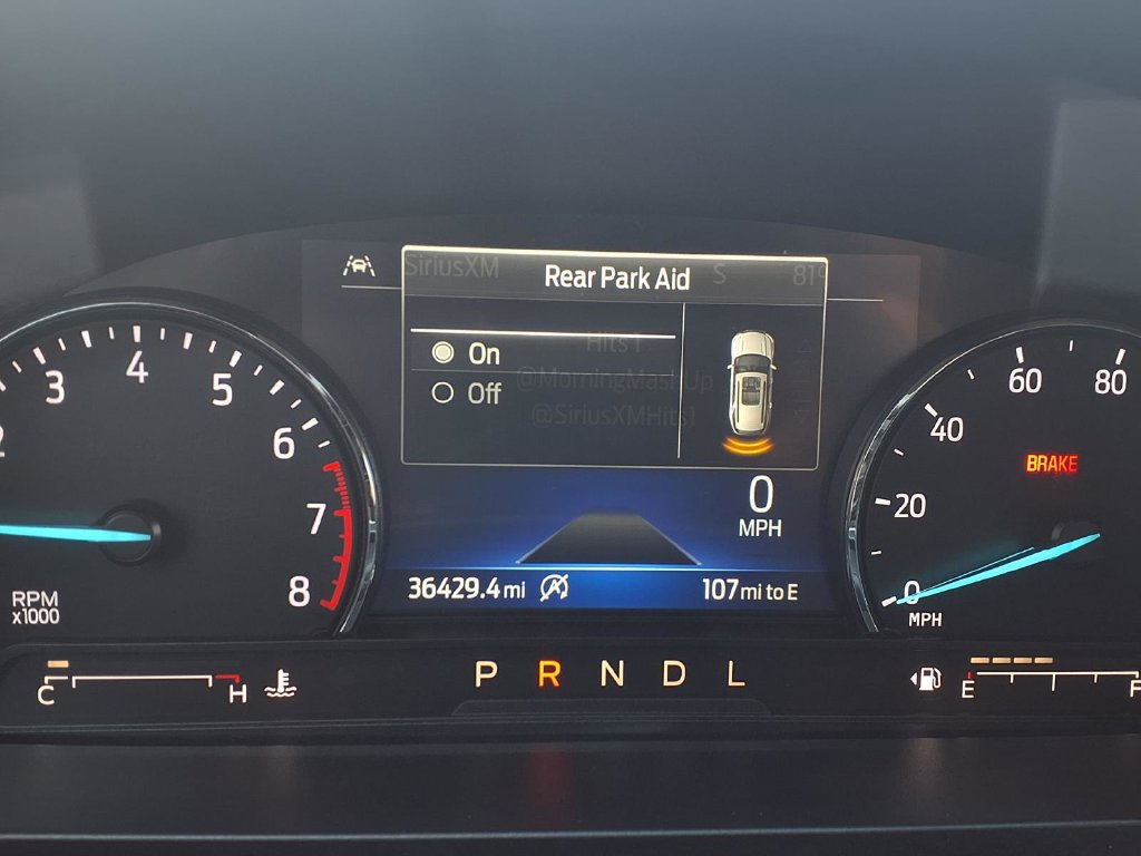 Used 2024 Ford Explorer XLT RWD image 13