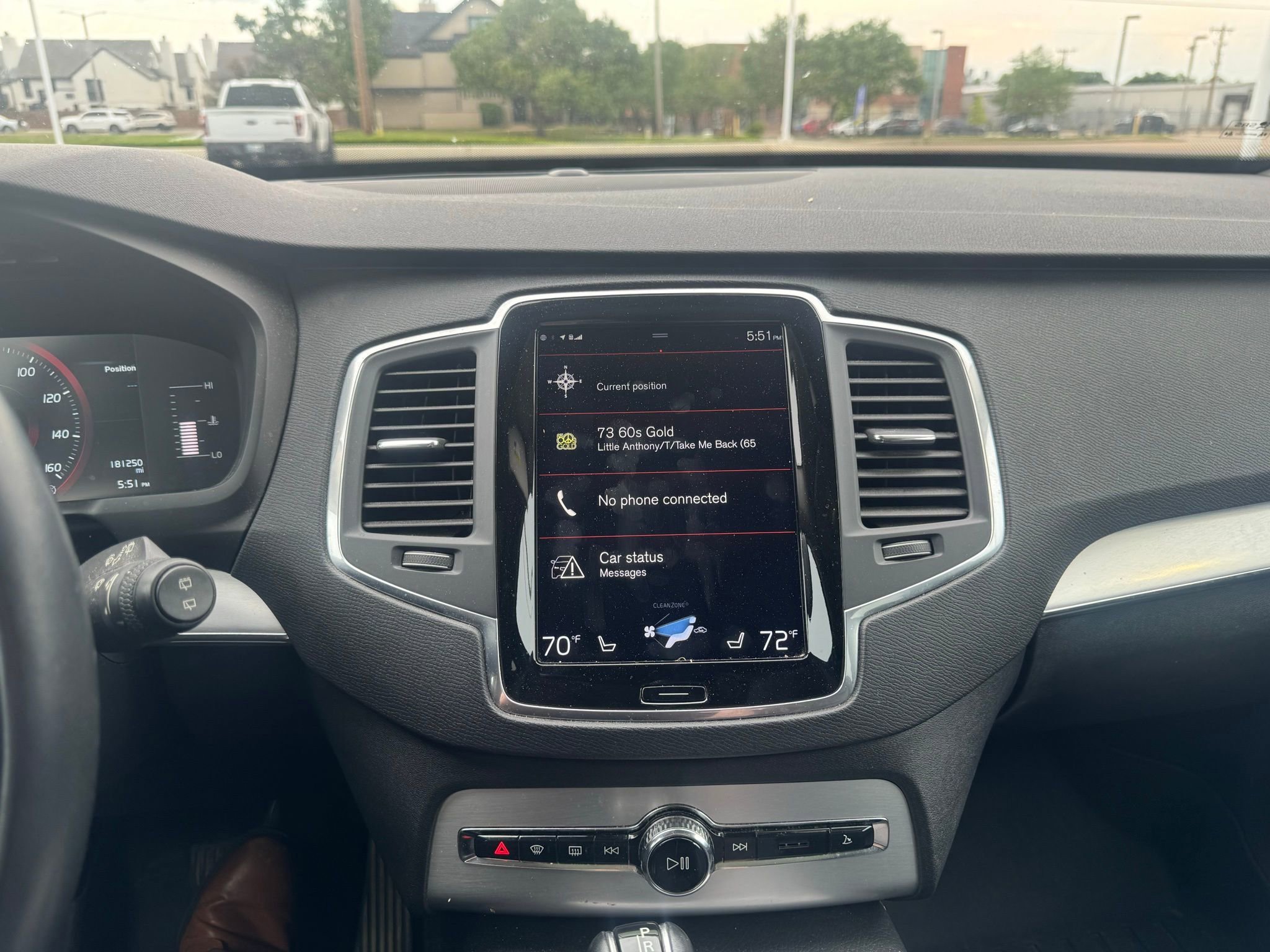 Used 2018 Volvo XC90 T5 Momentum w/ Convenience Package image 12