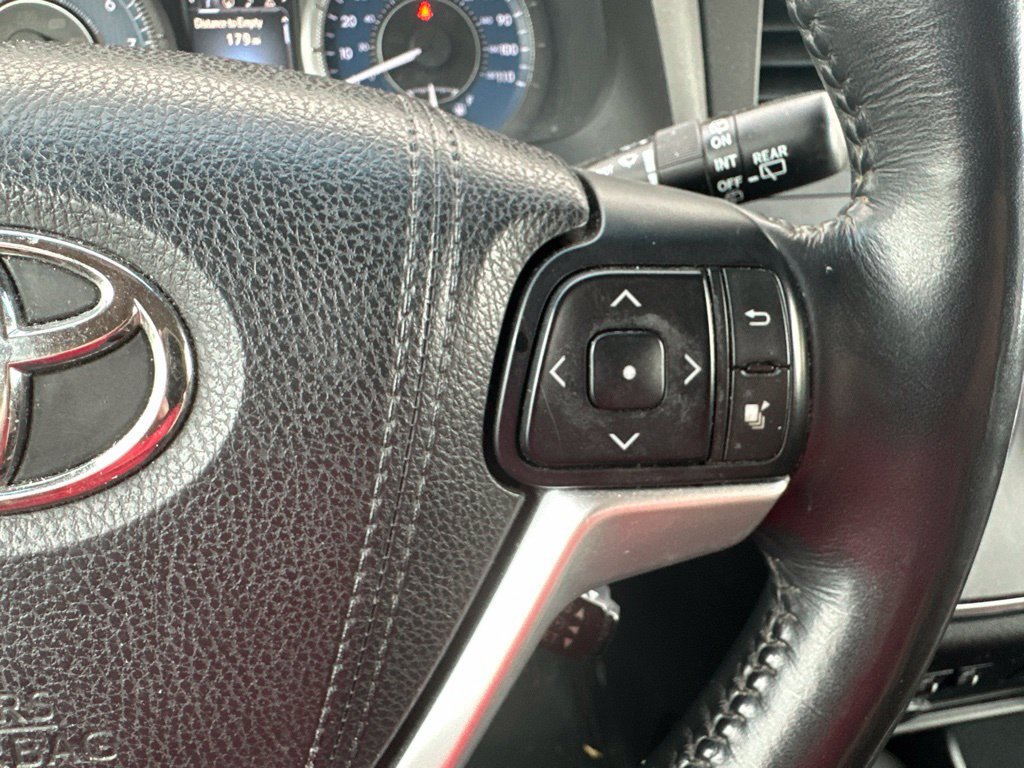 Used 2015 Toyota Sienna Limited Premium AWD/4WD image 37