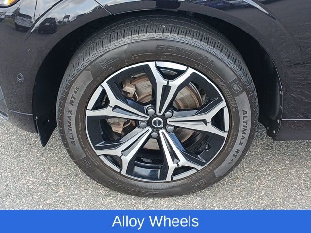 Used 2022 Volvo XC60 B5 Momentum w/ Advanced Package image 30