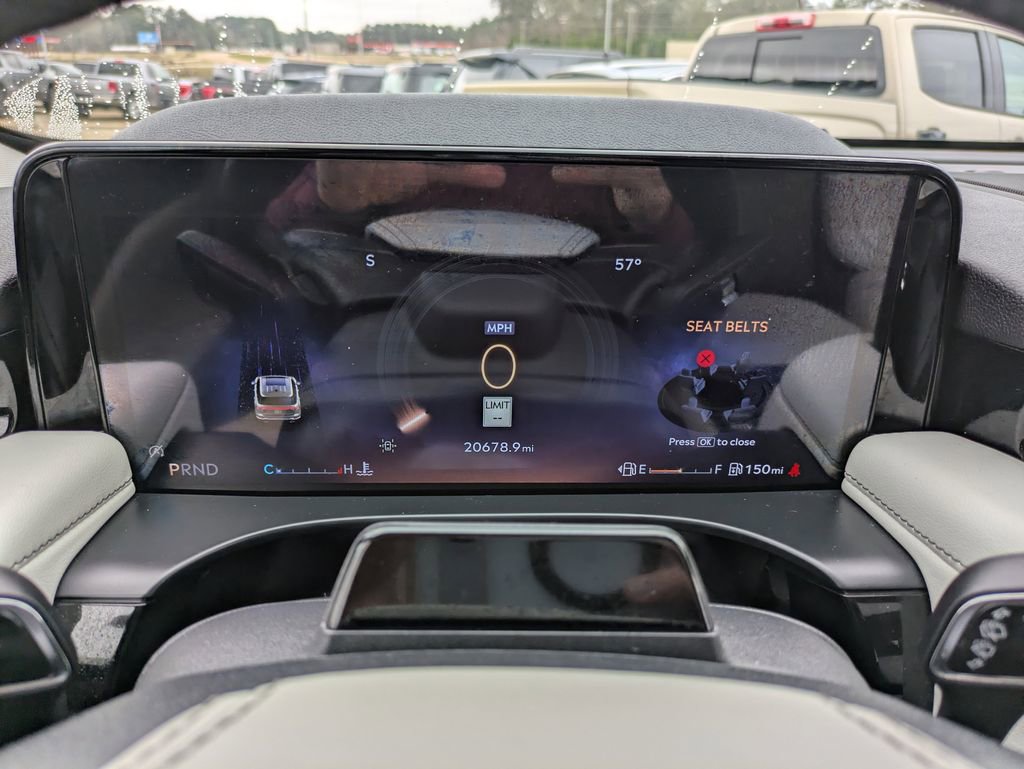 Used 2025 Lincoln Aviator Reserve w/ Equipment Group 201A image 17