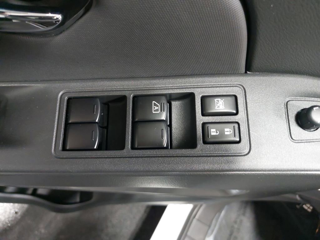 Certified 2024 Nissan Frontier SV w/ Tow Package image 27