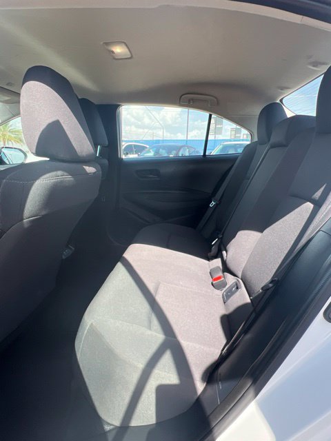 Used 2025 Toyota Corolla LE FWD image 28