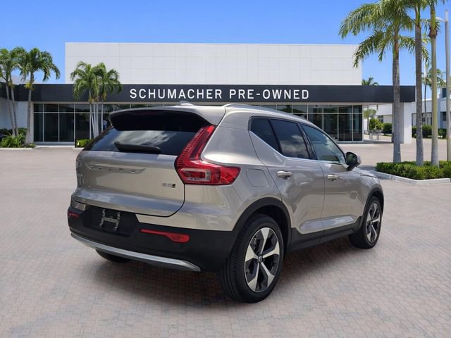 Certified 2023 Volvo XC40 B5 Plus w/ Protection Package Premier AWD/4WD image 7