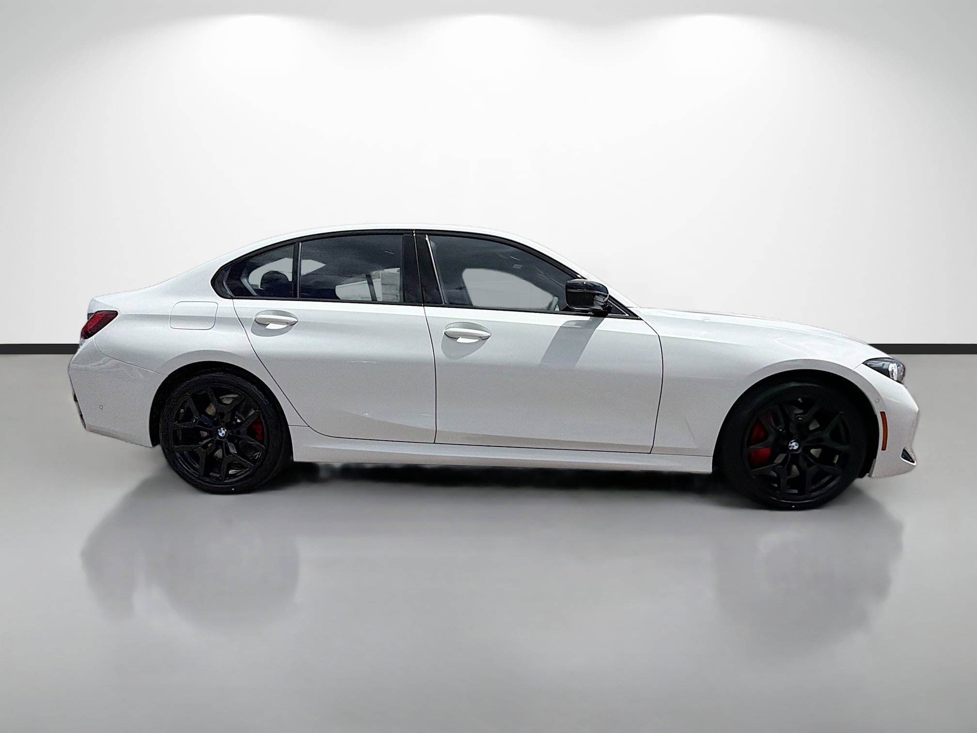 New 2026 BMW 330i Sedan w/ M Sport Package image 2