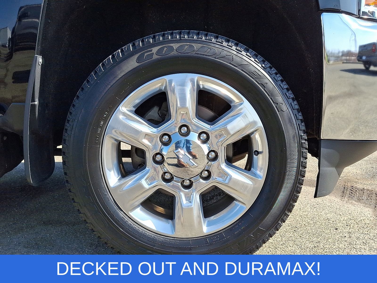 Used 2018 Chevrolet Silverado 2500 LTZ w/ Duramax Plus Package AWD/4WD image 9