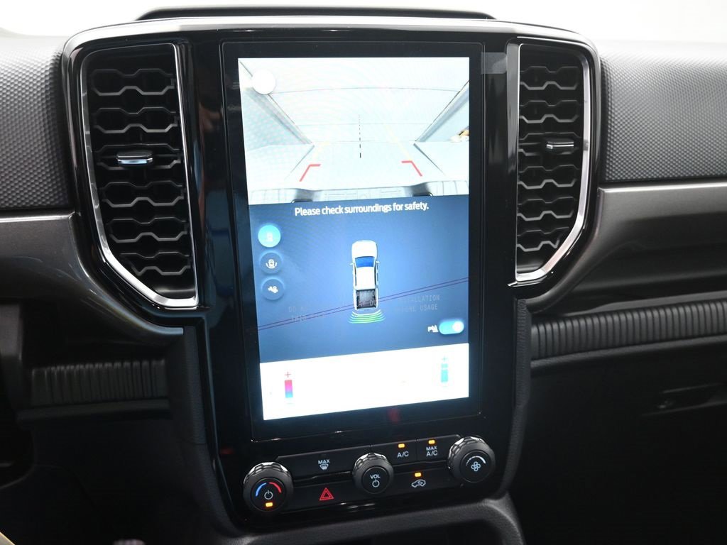 Used 2025 Ford Ranger XLT w/ FX4 Off-Road Package image 4