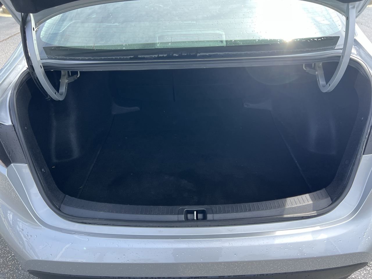 Used 2024 Toyota Corolla LE FWD image 32