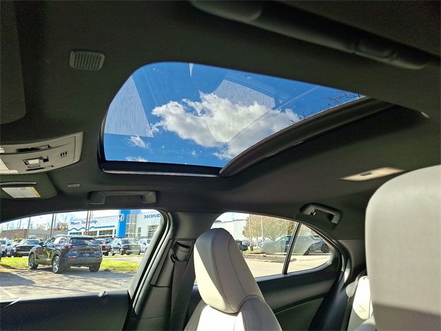 Used 2023 Lexus UX 250h AWD w/ Premium Package image 14