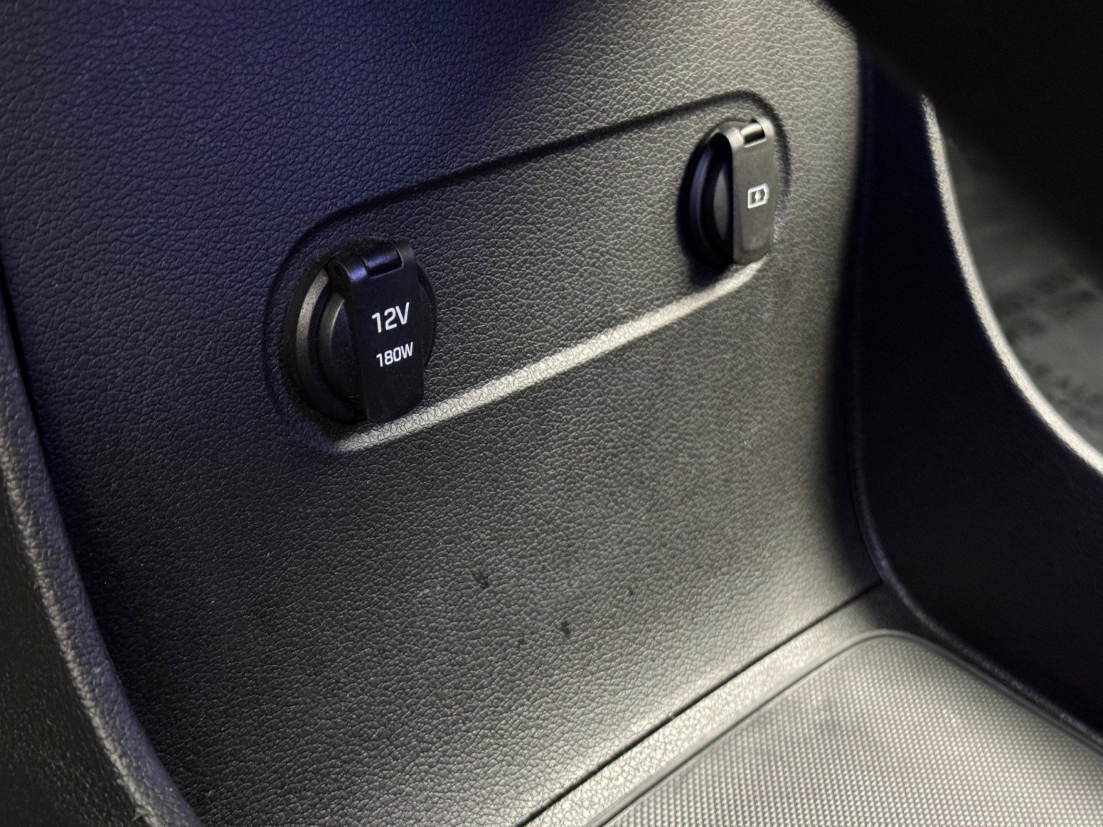 Used 2023 Hyundai Palisade Calligraphy image 32