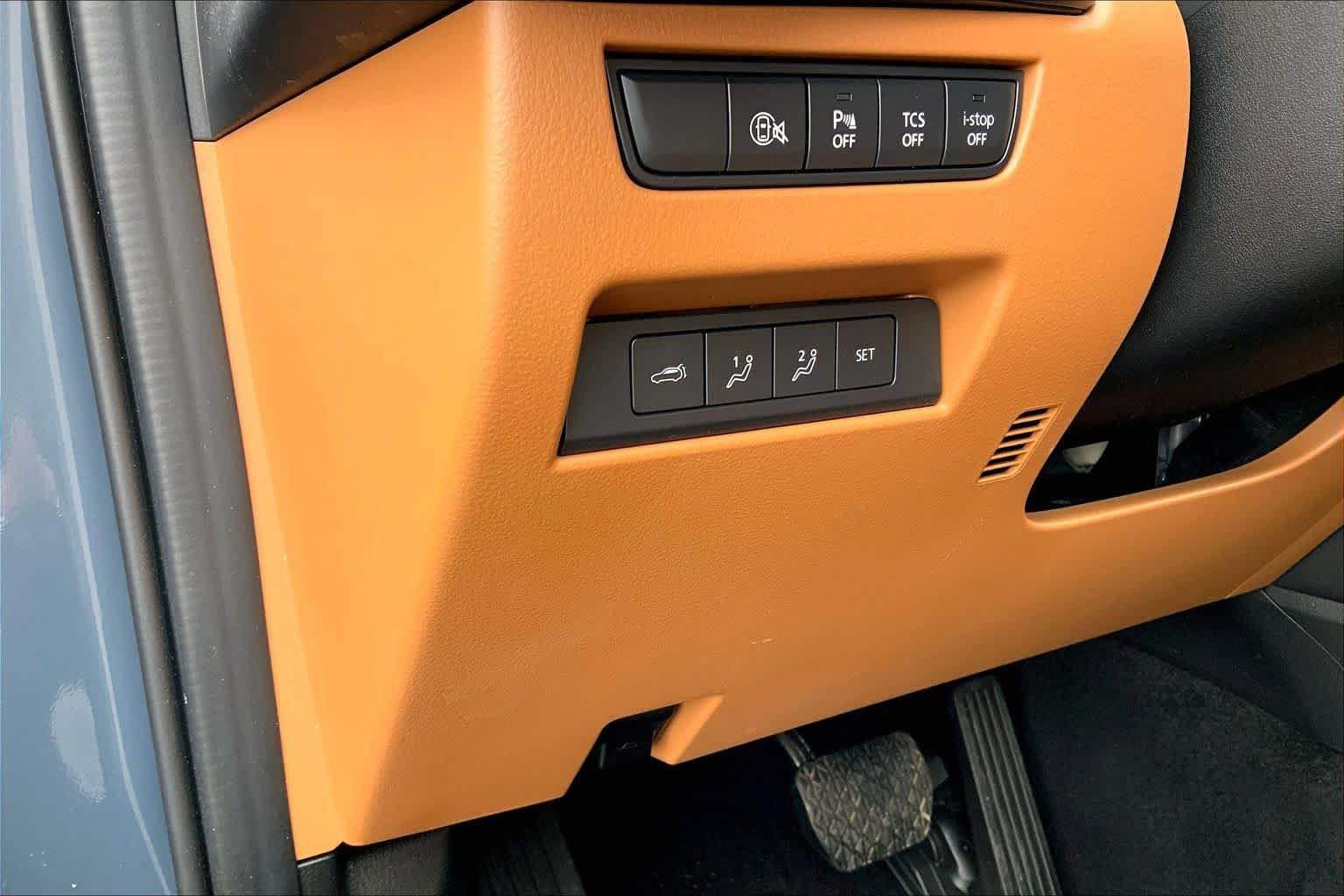 Certified 2025 MAZDA CX-70 3.3 Turbo S w/ Premium Plus image 37