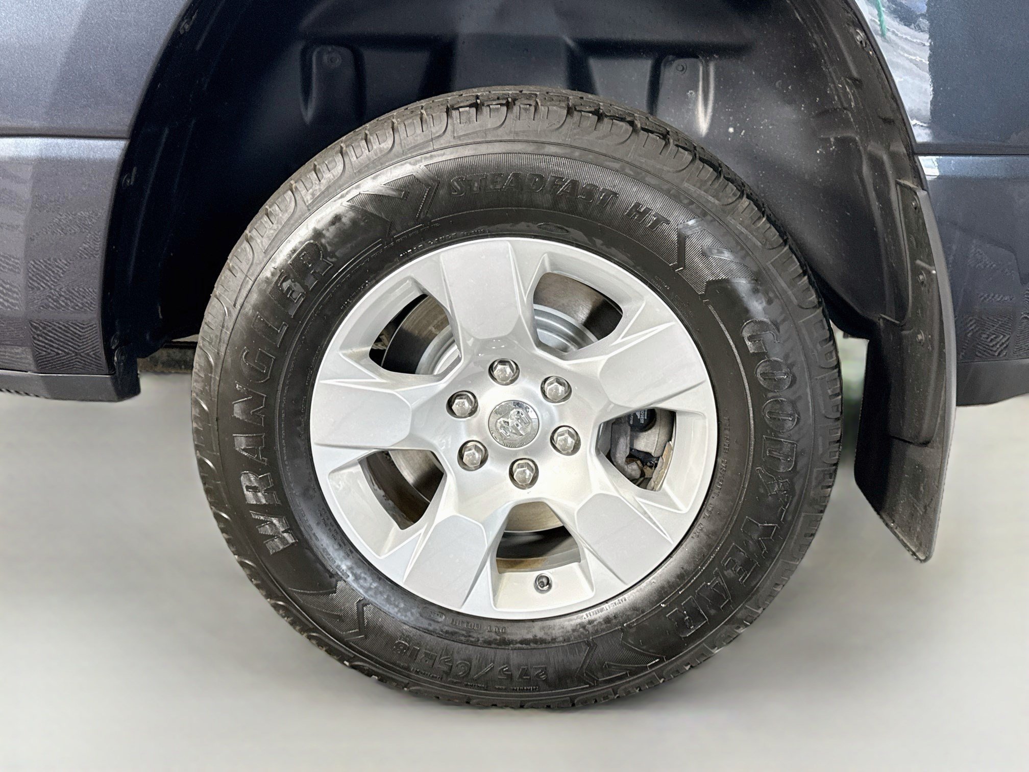 Used 2020 RAM 1500 Big Horn AWD/4WD image 37