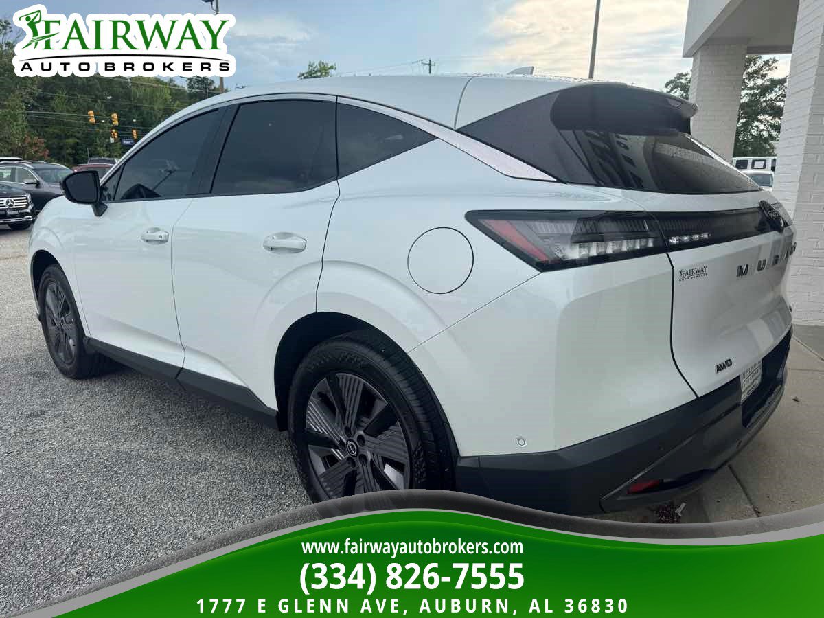 Used 2025 Nissan Murano SL AWD/4WD image 8