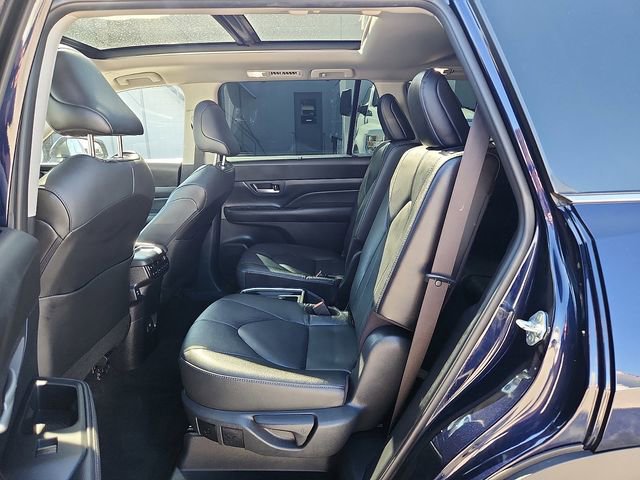 Used 2024 Toyota Grand Highlander Limited image 6