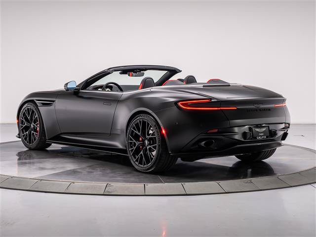 Used 2025 Aston Martin DB12 Convertible RWD image 2