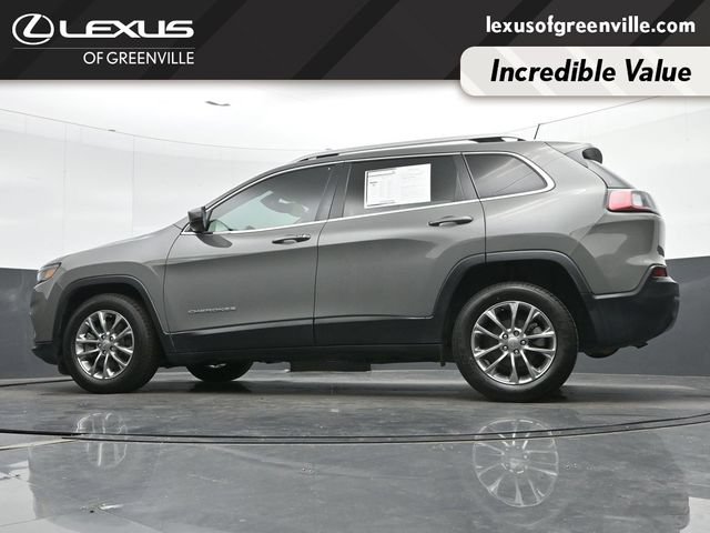 Used 2019 Jeep Cherokee Latitude Plus w/ Comfort/Convenience Group FWD image 33