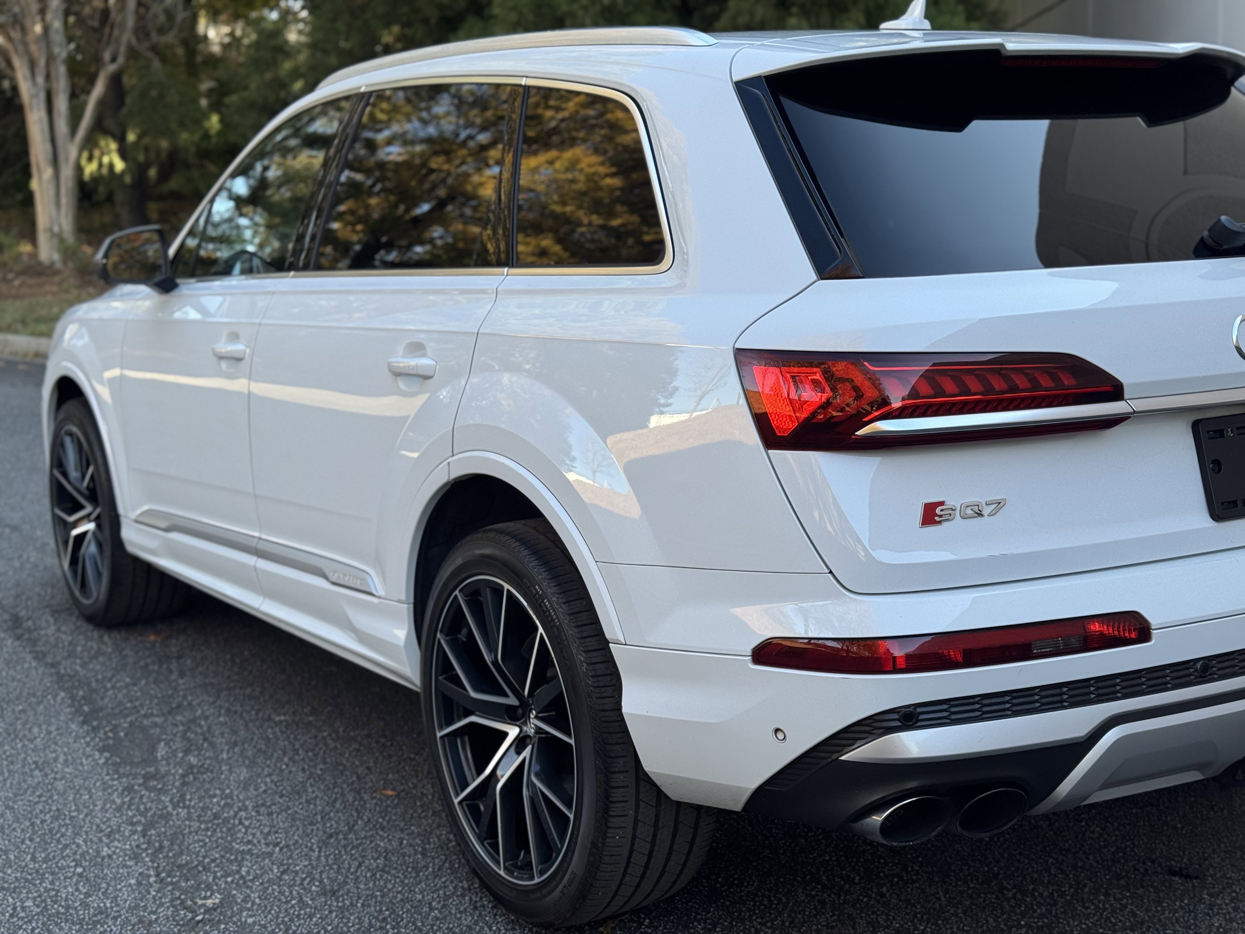 Used 2021 Audi SQ7 Premium Plus image 17