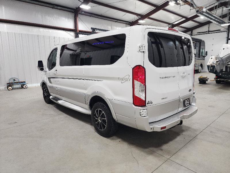 Used 2017 Ford Transit 150 XLT RWD image 7
