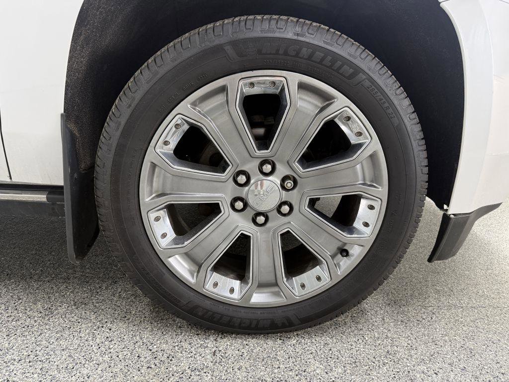 Used 2016 GMC Yukon XL Denali AWD/4WD image 47