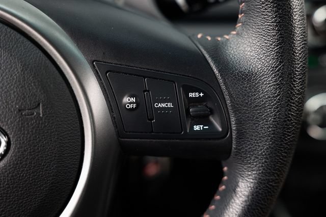 Used 2011 Kia Forte Koup SX FWD image 30