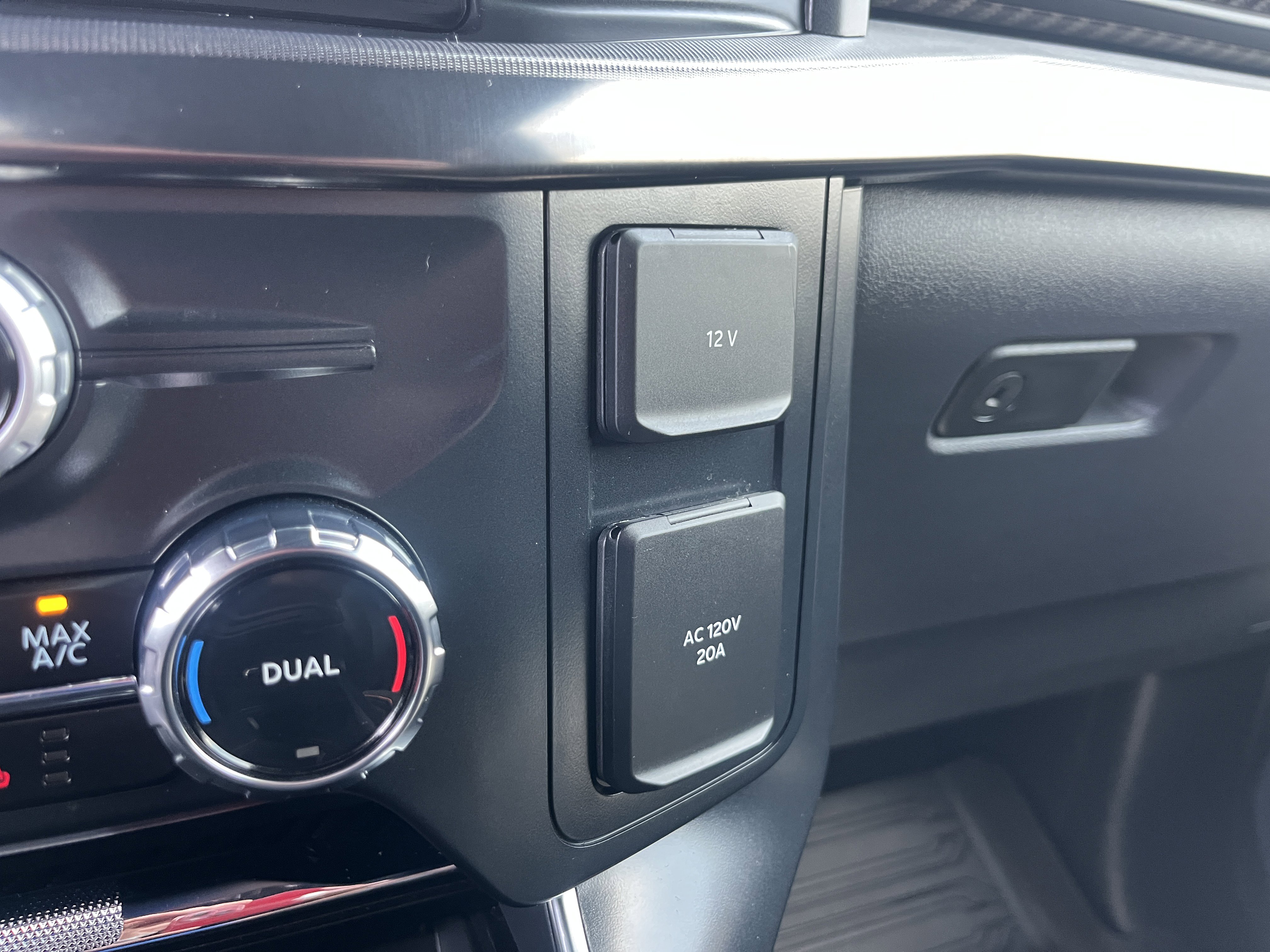 Used 2024 Ford F150 Raptor AWD/4WD image 30