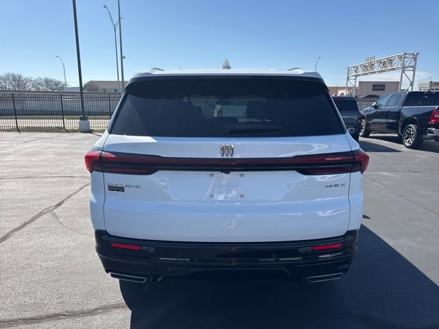 Used 2025 Buick Enclave Sport Touring image 4