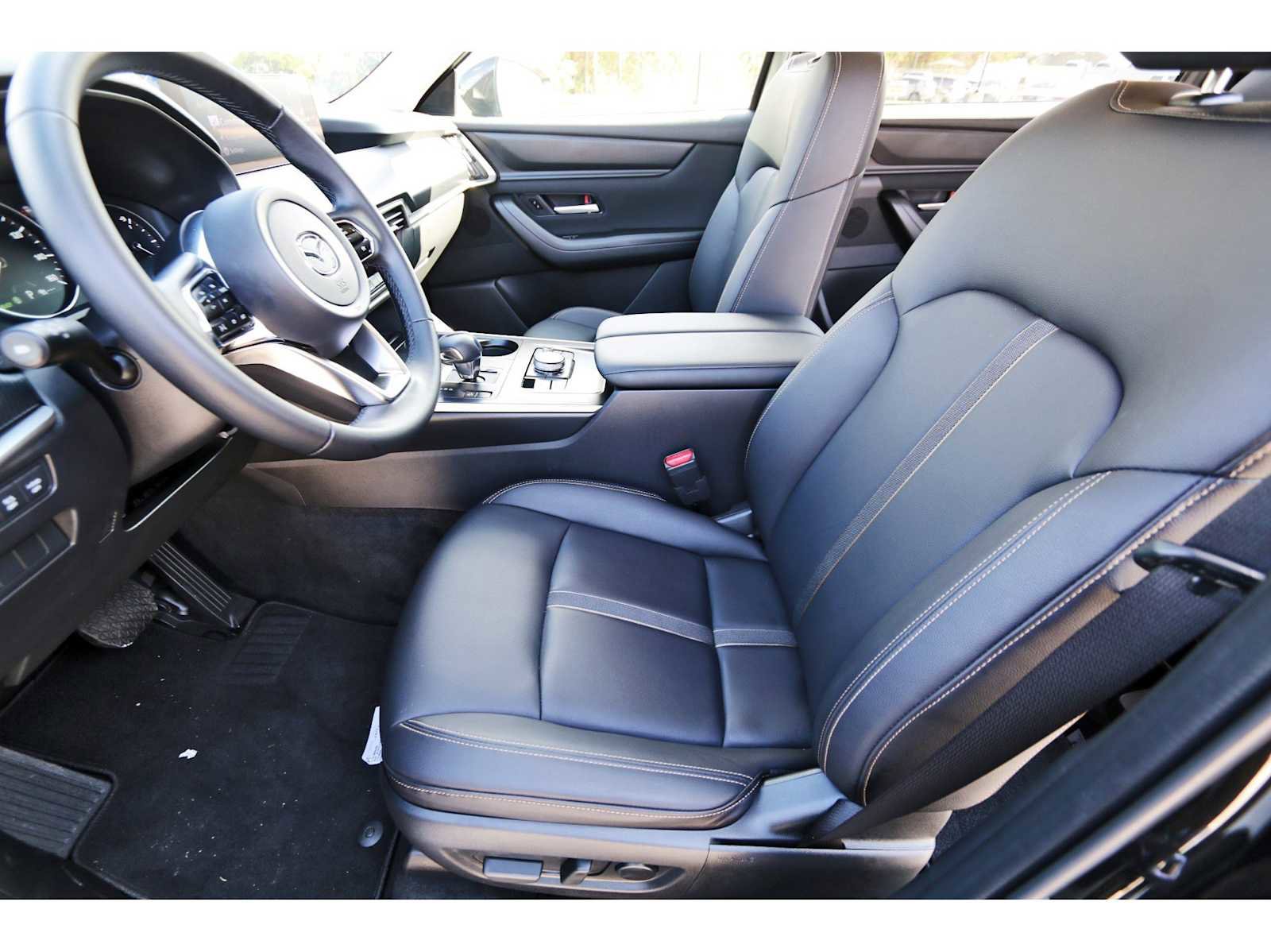 Used 2025 MAZDA CX-90 3.3 Turbo w/ Select Package image 11