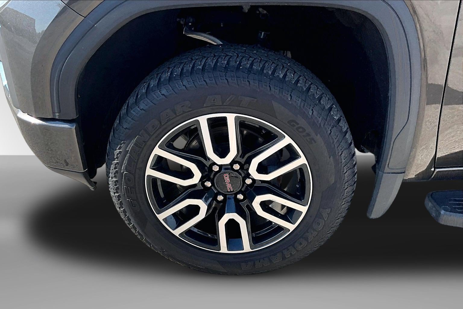 Used 2019 GMC Sierra 1500 AT4 w/ AT4 Premium Package AWD/4WD image 9