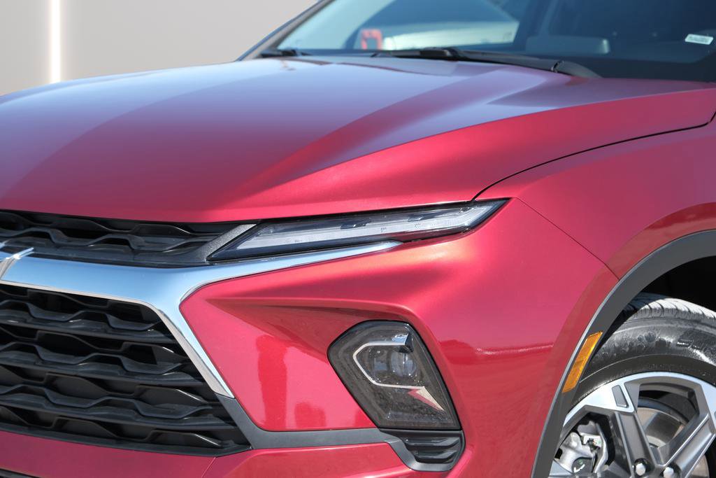 Used 2025 Chevrolet Blazer LT image 7