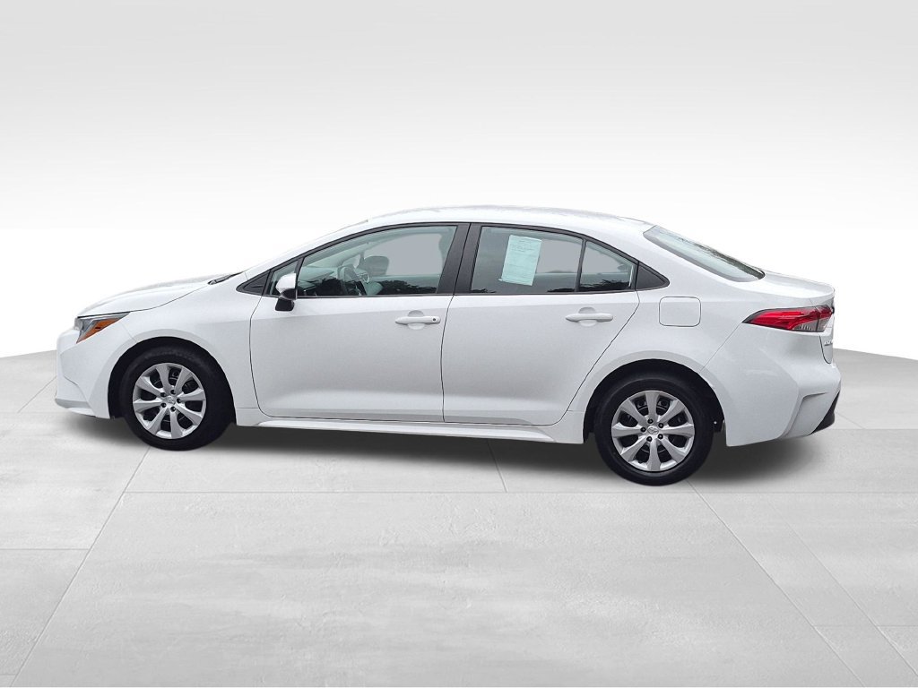 Used 2024 Toyota Corolla LE FWD image 11