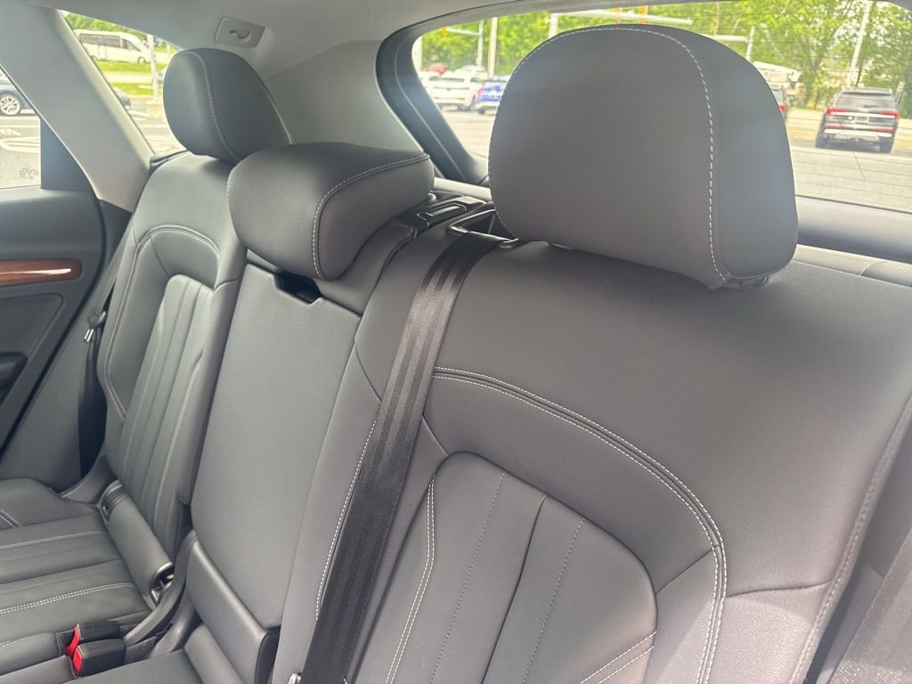 Used 2023 Audi Q5 2.0T Premium w/ Convenience Package AWD/4WD image 19