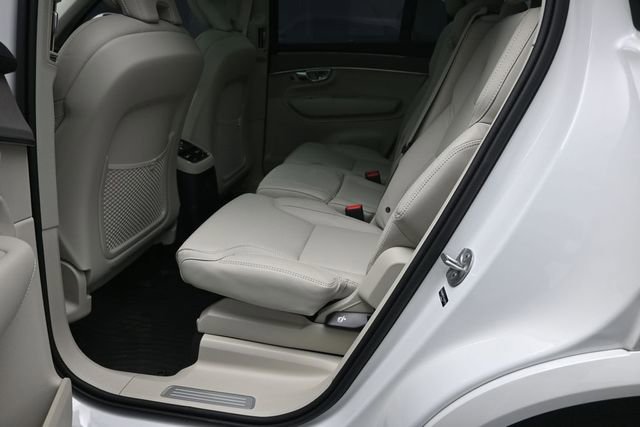 Certified 2026 Volvo XC90 T8 Ultra w/ Protection Package Premier AWD/4WD image 21