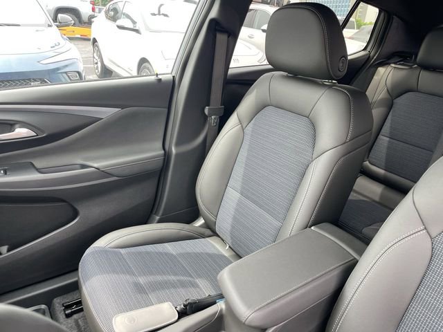 New 2026 Buick Envista Sport Touring FWD image 23