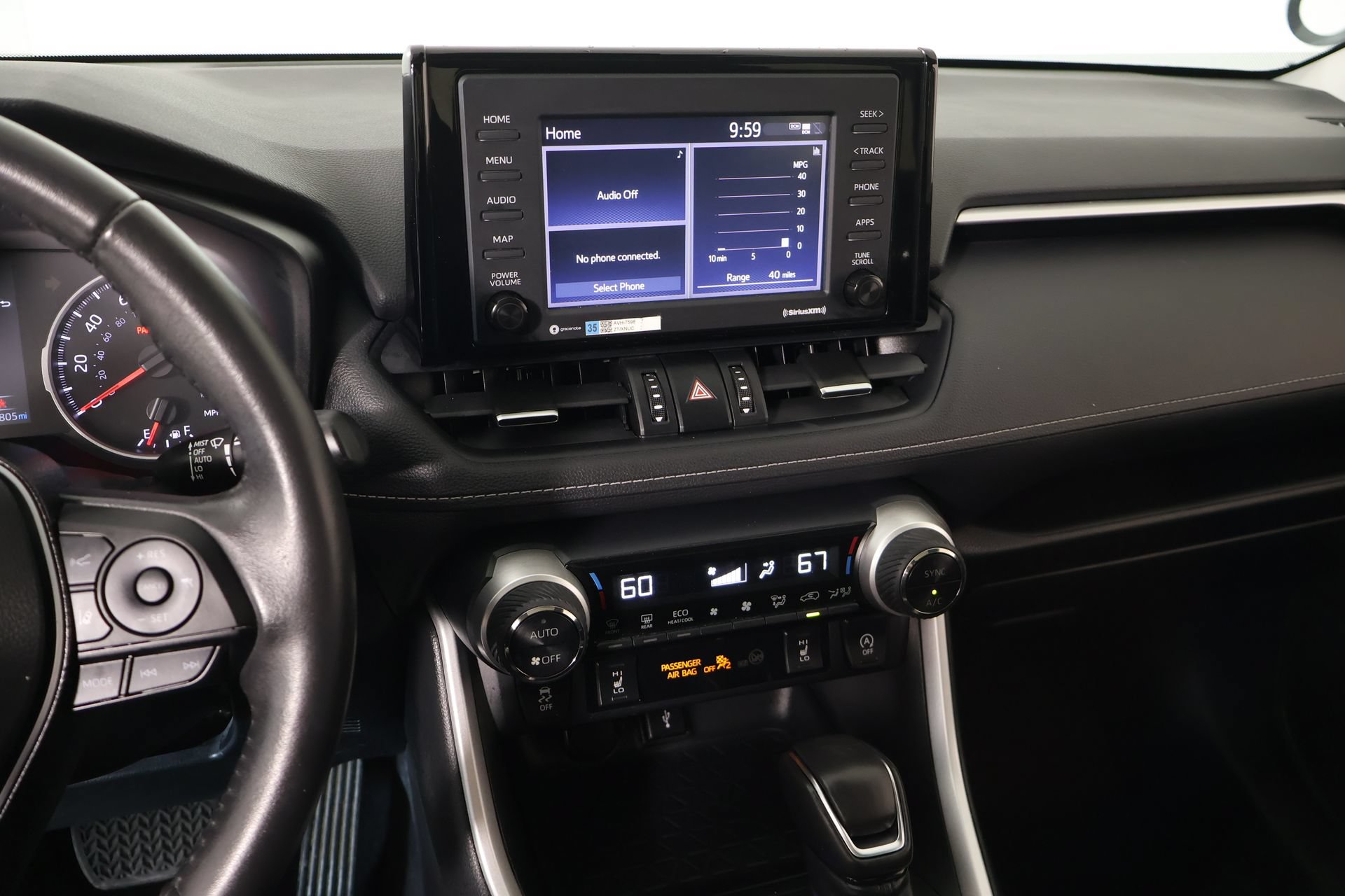 Used 2020 Toyota RAV4 XLE Premium AWD/4WD image 5