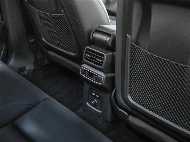 Used 2024 Audi Q4 e-tron Prestige image 18