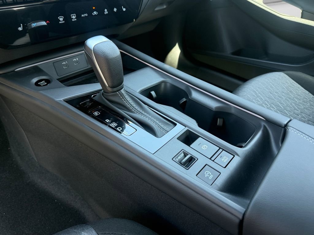 New 2026 Nissan Sentra SV w/ SV Convenience Package FWD image 19
