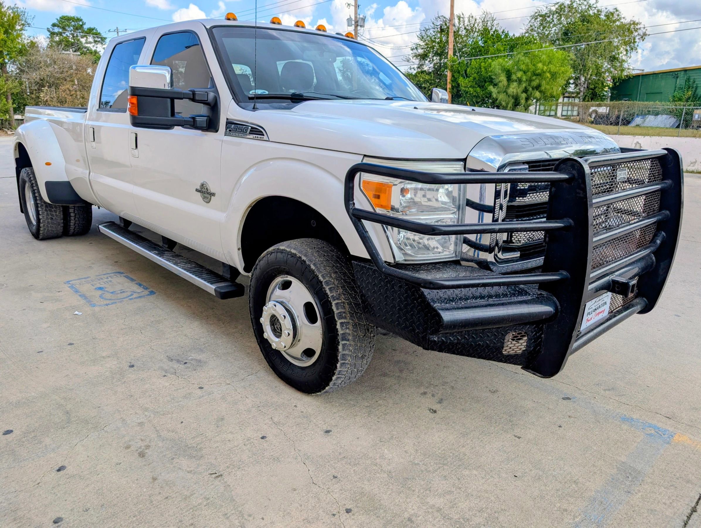 Used 2016 Ford F350 Lariat w/ Chrome Package image 2