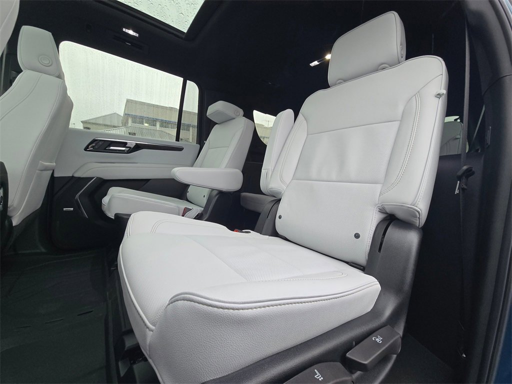 New 2025 Chevrolet Suburban Premier w/ Sun And Tow Package image 14