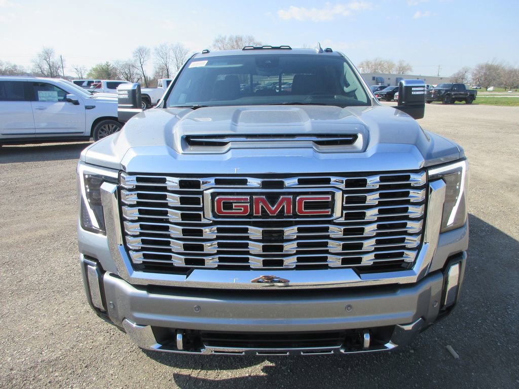 New 2026 GMC Sierra 2500 Denali w/ Denali Reserve Package image 11