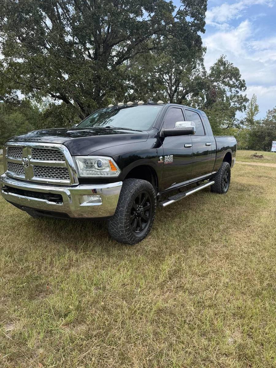 Used 2015 RAM 2500 Laramie AWD/4WD image 4