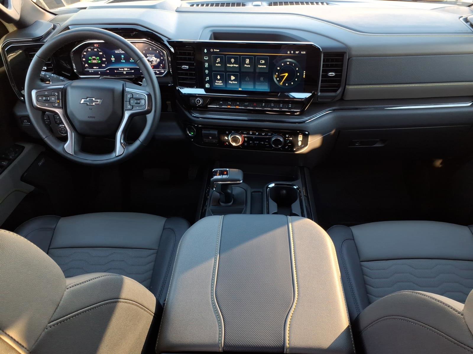 Used 2025 Chevrolet Silverado 1500 ZR2 w/ Technology Package image 17