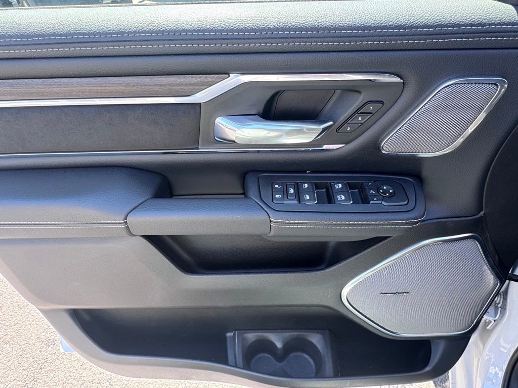 New 2026 RAM 1500 Laramie AWD/4WD image 10