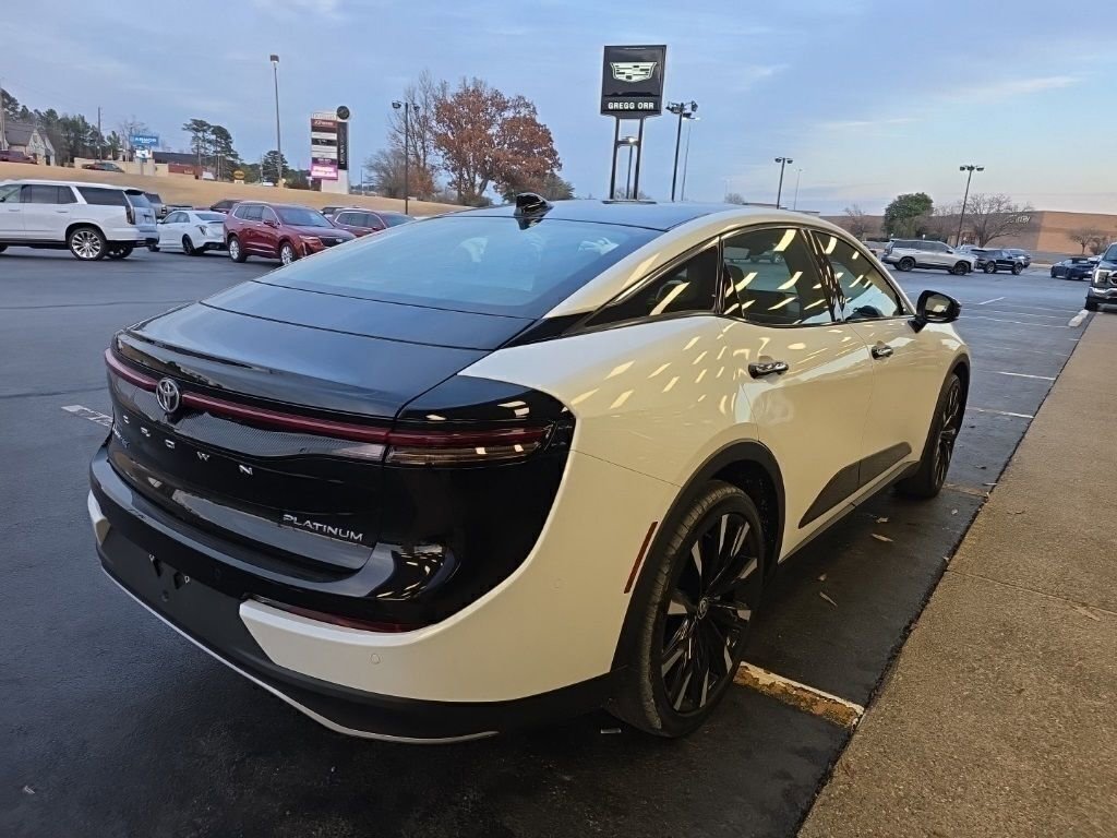 Used 2025 Toyota Crown Platinum image 6