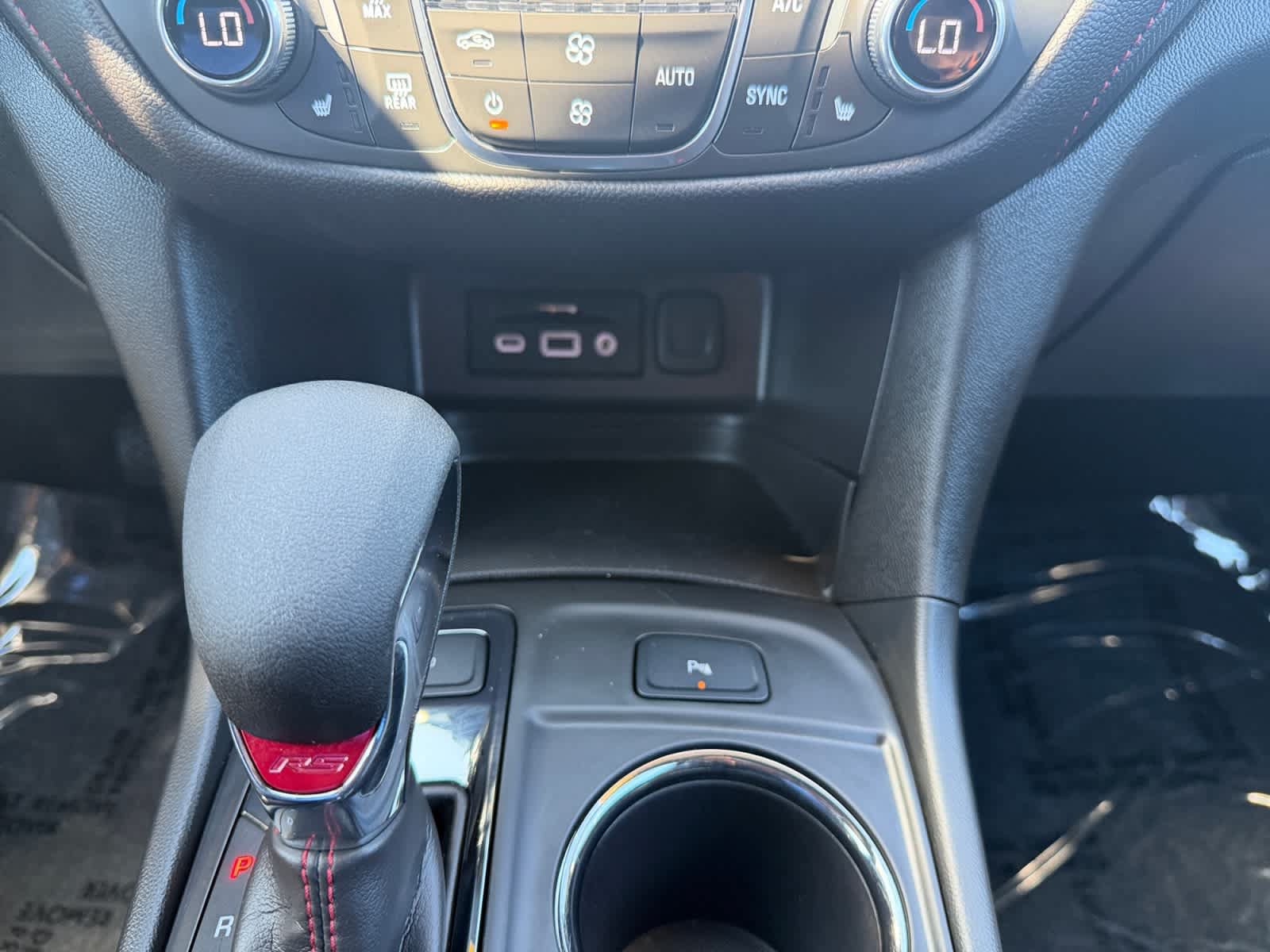 Used 2024 Chevrolet Equinox RS AWD/4WD image 28