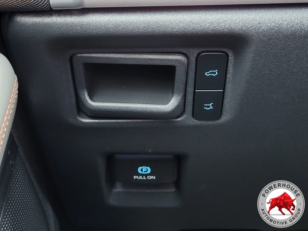 New 2025 Ford Expedition Active image 30