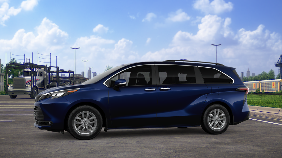 New 2026 Toyota Sienna XLE AWD/4WD image 5