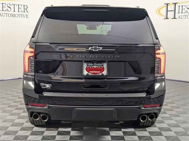 Certified 2025 Chevrolet Suburban Z71 image 6