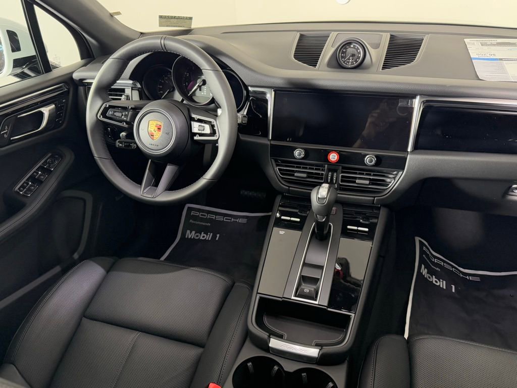 New 2026 Porsche Macan image 21