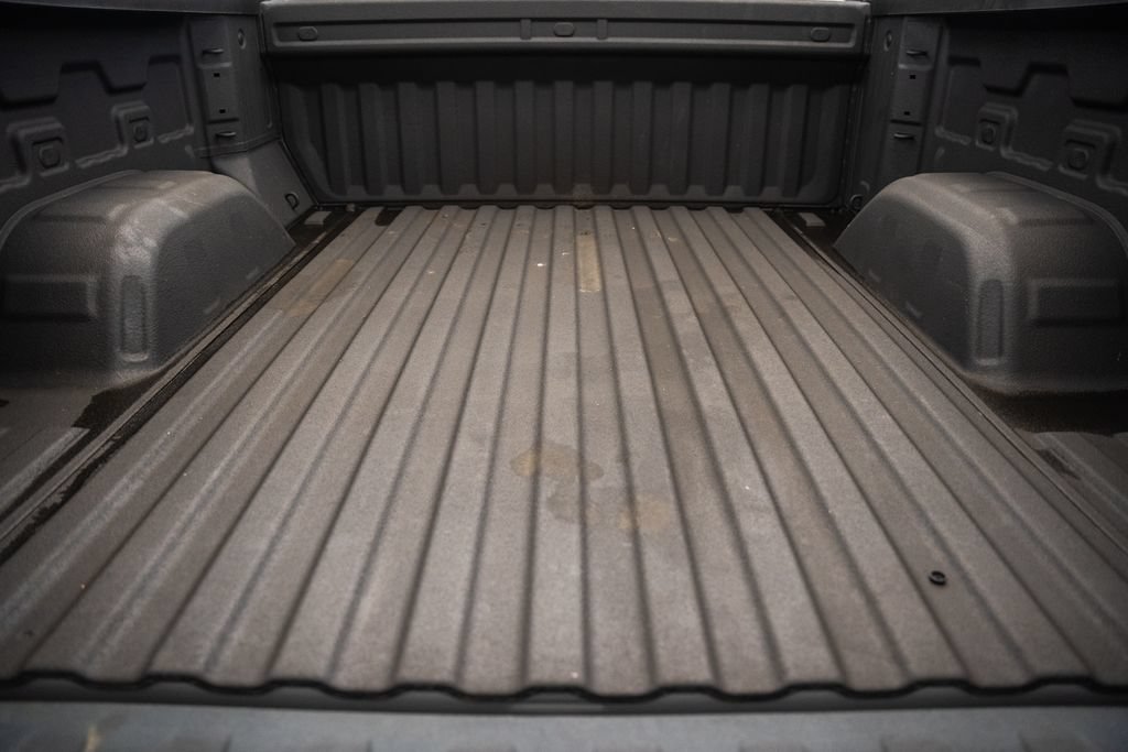 Used 2025 Chevrolet Silverado 1500 Custom w/ Turbomax Blackout Package AWD/4WD image 11