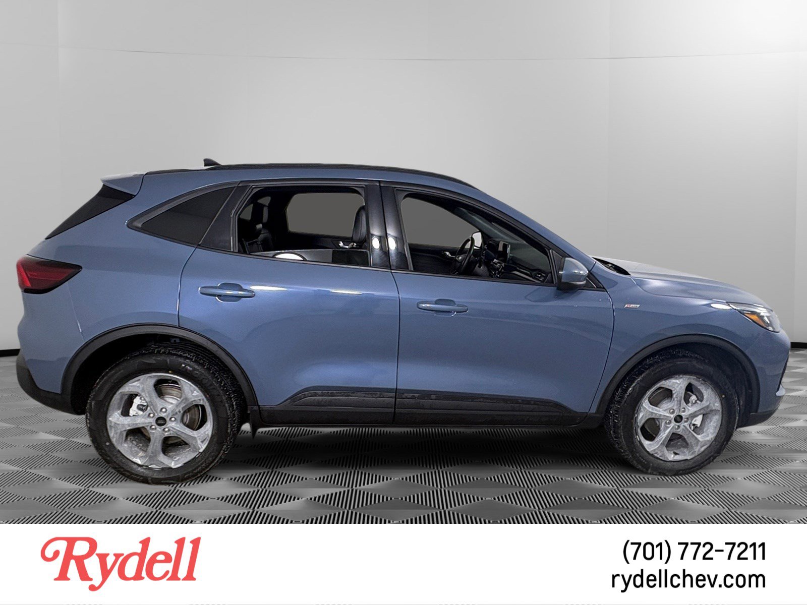 Used 2025 Ford Escape ST-Line Select AWD/4WD image 6